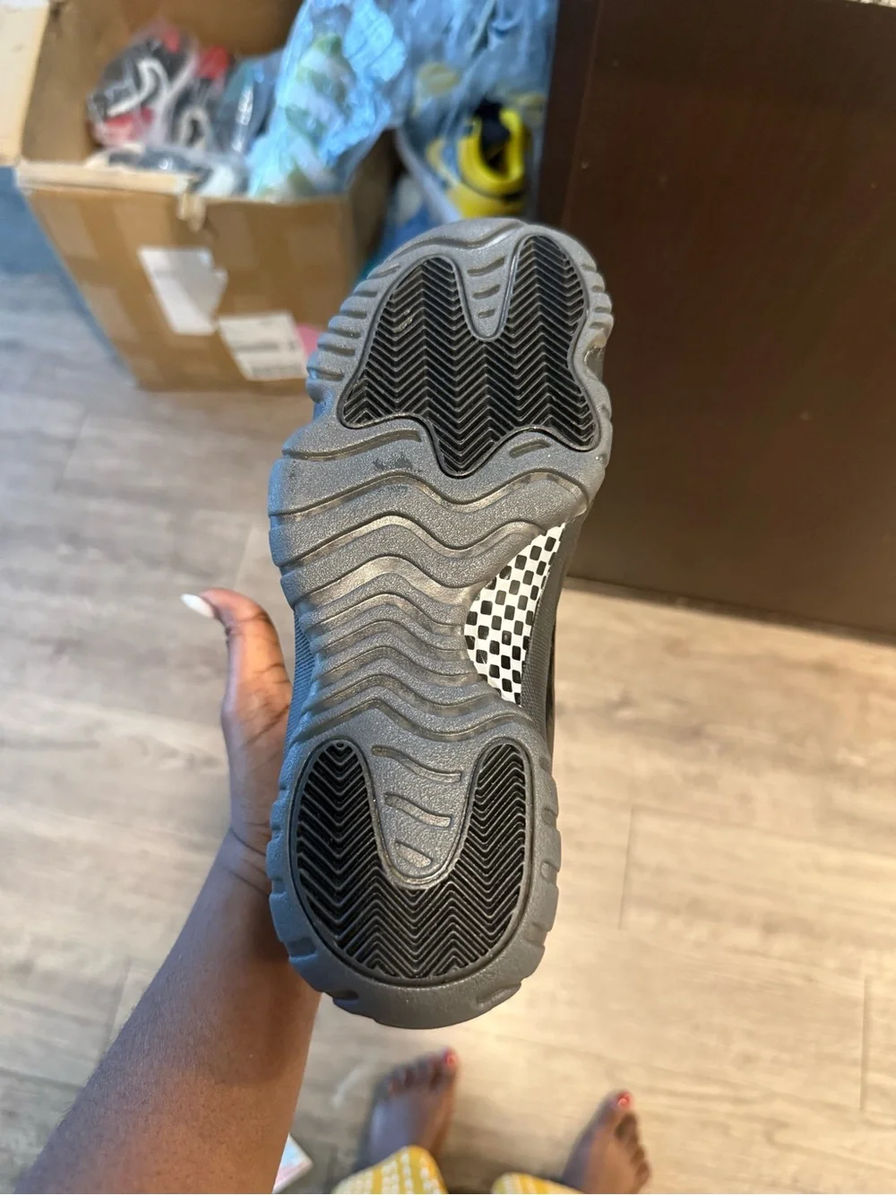 Men's Black Low-Top Athletic Sneakers